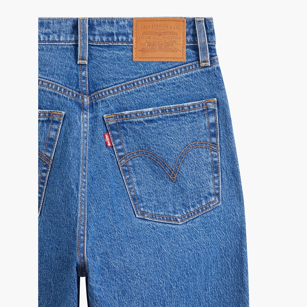 Levi’s | Ribcage Staight Jeans - Picture 12 of 12